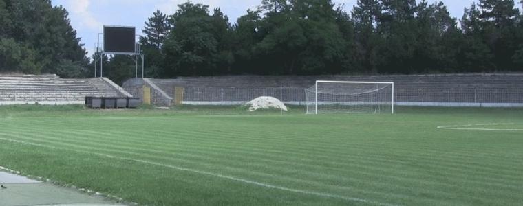 Затварят всички общински спортни обекти в Добрич