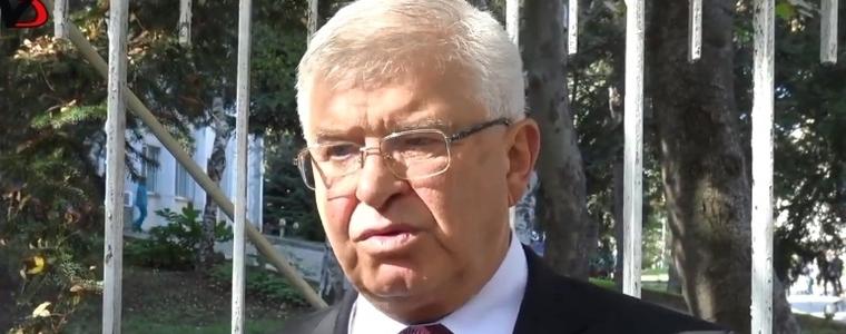 Здравният министър издаде заповед, с която въвежда противоепидемични мерки в страната