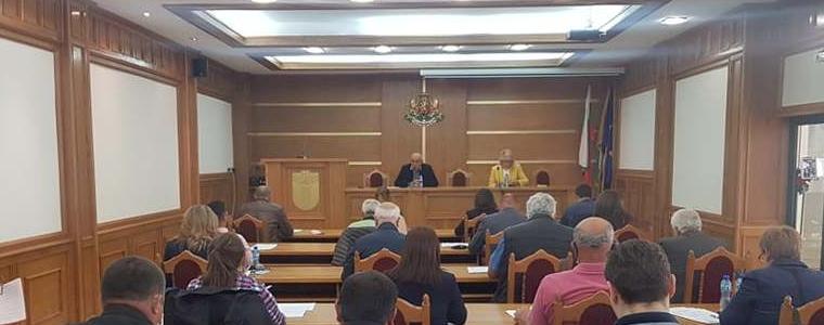 Извънредно заседание на Общинския съвет на община Добричка (ВИДЕО)