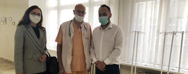 Общинските съветници от ГЕРБ (СДС) дариха инфузионни стойки за реанимацията на болницата в Добрич