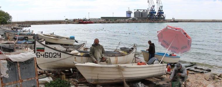 В Балчик: Рибата в морето – все по-малко, клиентите на рибния пазар – също (ВИДЕО)