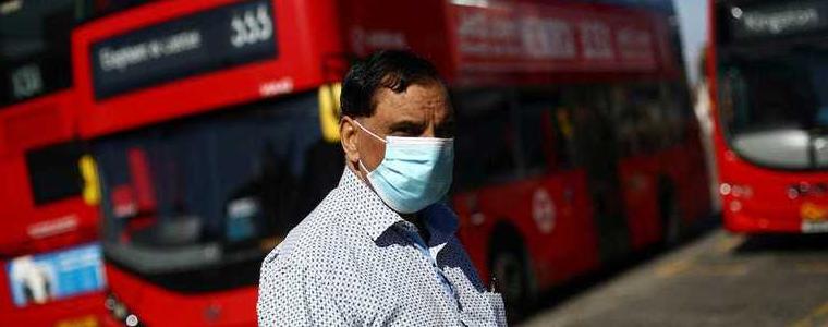 Англия задължи да се носят маски