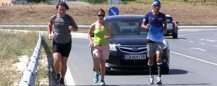 Добрич-Дуранкулак - последният етап в 720-километровото бягане за седмица на Владимир Ставрев (ВИДЕО)