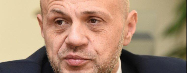 Дончев: Оставането ни в Министерски съвет е вреда, по-добре избори веднага