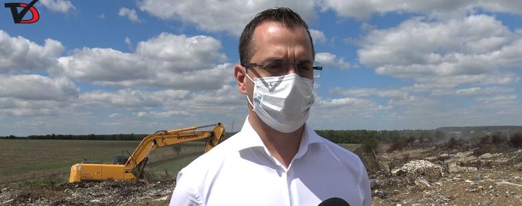 Йордан Йорданов: Тлеещото депо не е единственият източник на задимяването в Добрич (ВИДЕО)