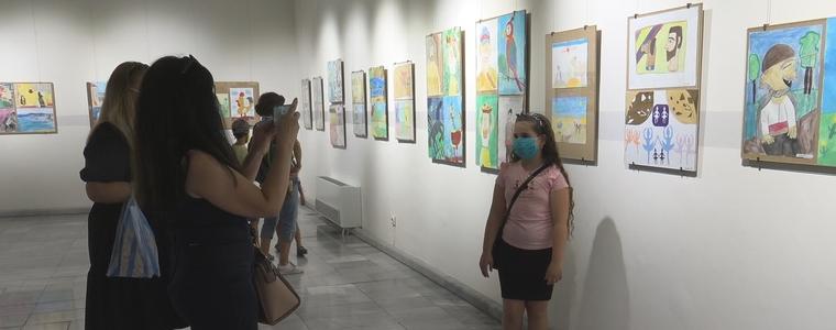Малките художници приключиха с изложба "Лятна работа в галерията" (ВИДЕО)