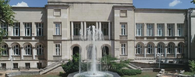 Одобрен е проектът за ремонт на западната фасада на сградата на галерията в Добрич 
