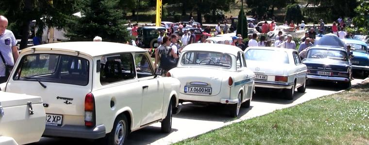 Повече коли и мотори на втория ретро парад в Добрич