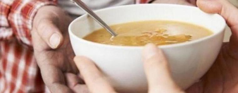 Община Добрич започна предоставянето на топъл обяд у дома за бедни и социално слаби граждани 