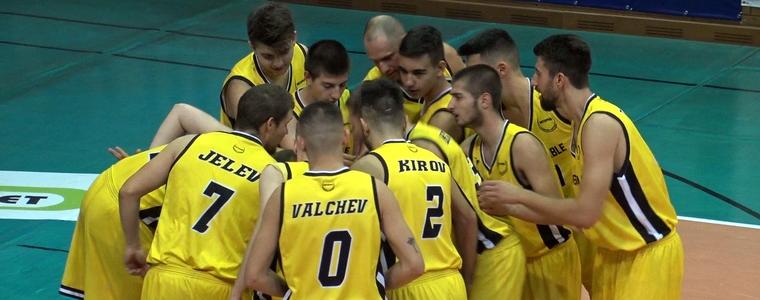 За първи път баскетбол от А група в Добрич, „Ънстопабъл“ загуби домакинския си дебют (ВИДЕО)