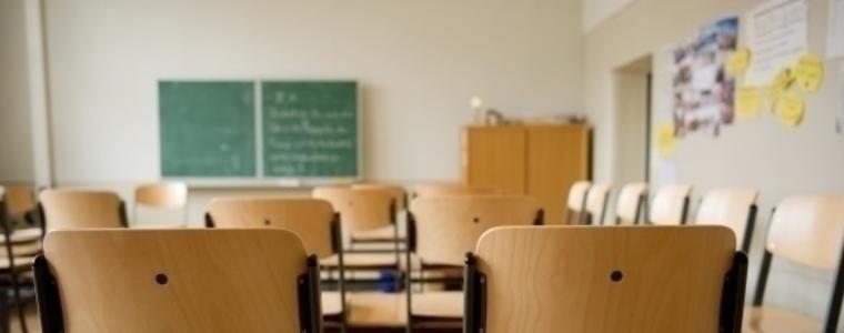  4,2 % от учениците от начален курс от област Добрич  не влязоха в час