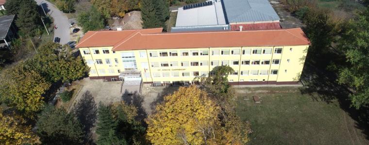 222 ученици от цялата община се обучават в СУ „Христо Смирненски“ – Крушари (ВИДЕО)