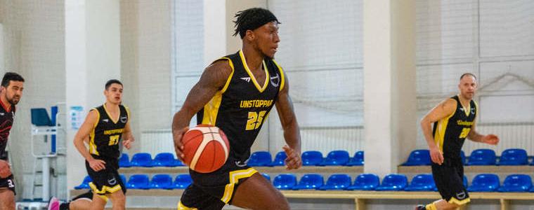 БАСКЕТБОЛ: Джованте Елис дебютира с 22 точки при победата на "Ънстопабъл"