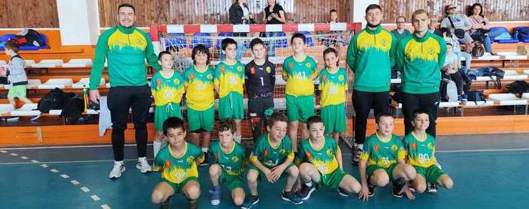 Най-малките хандбалисти на „Добруджа” с две победи на дебютния си турнир