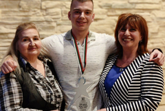 Възпитаник на гимназията по туризъм в Добрич със сребърен медал от националното състезание по професии