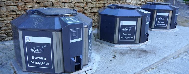 Подземните контейнери за отпадъци в Балчик - голяма ефективност и доволни граждани (ВИДЕО)