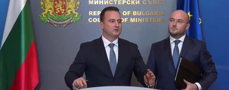 Жечо Станков: Българите да са спокойни, обезпечени са горива до края на годината