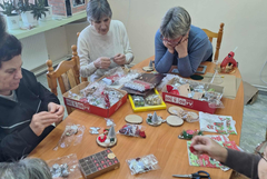 Коледна работилница за сувенири заработи в с. Телериг