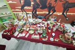 Коледен благотворителен базар събра над 4600 лева в СУ „Любен Каравелов“ – Добрич