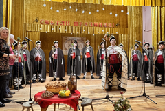 Коледен концерт развълнува жителите на село Дончево (СНИМКИ)