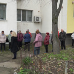 Мазета в блок 62 в „Балик“ под вода заради асфалт, запушил канализацията (ВИДЕО)