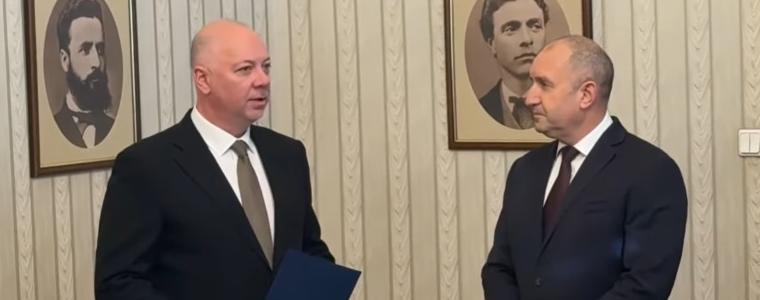 Росен Желязков върна неизпълнен първия мандат и обяви най-подходящата дата за избори