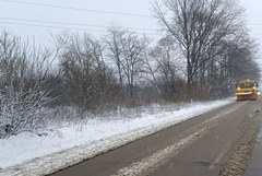 Навявания и заледени участъци по околовръстния път на Добрич