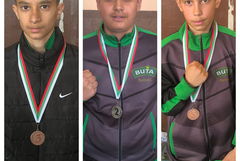 БОКС: Три медала за БК „Моката“ от Държавното за ученици в Плевен (СНИМКИ)