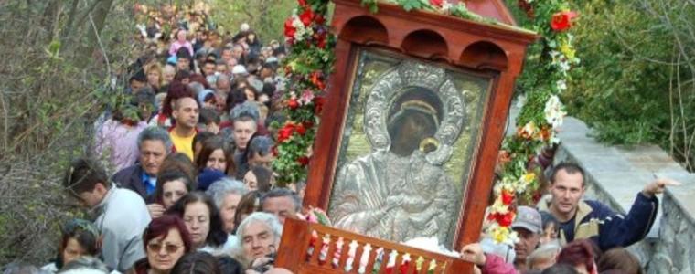 Хиляди богомолци се събраха в Бачковския манастир 
