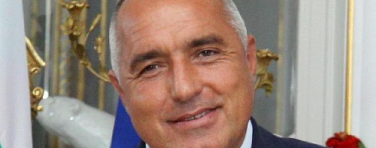 Борисов харесван от 44% от българите, а ако изборите бяха днес ГЕРБ печели 24,5%, БСП - 14,4%