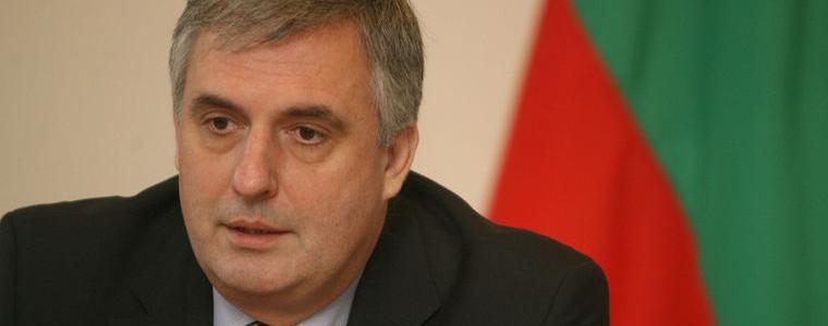 Калфин: Голяма част от децата отпадат от училище, защото в първи клас не знаят български 