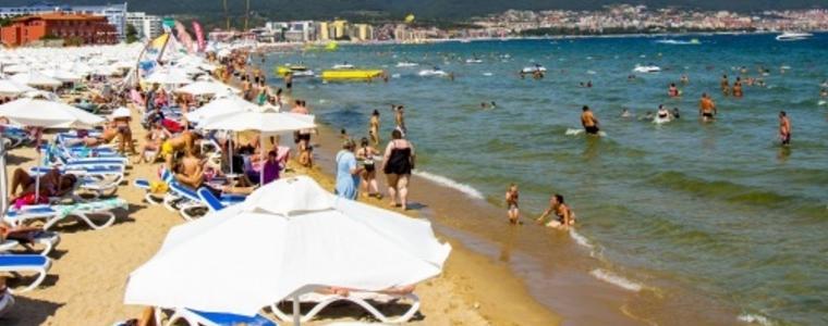 Катастрофално начало на сезона, 20% по-малко туристи 