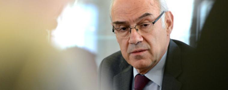 КЕВР ще реши във вторник дали отлага поскъпването на тока с месец