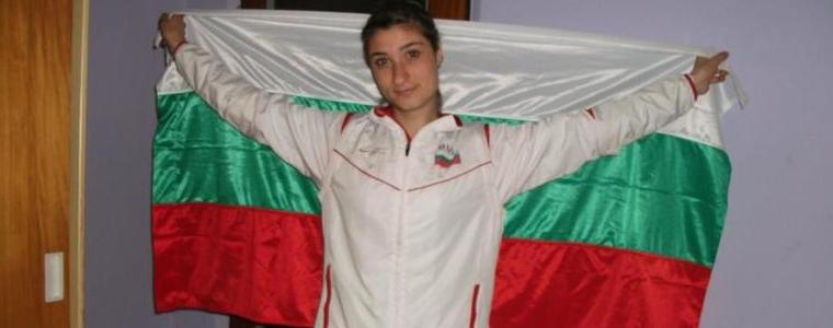 МЛАДИТЕ: Радосвета Симеонова: Чудя се как намирам време за всичко
