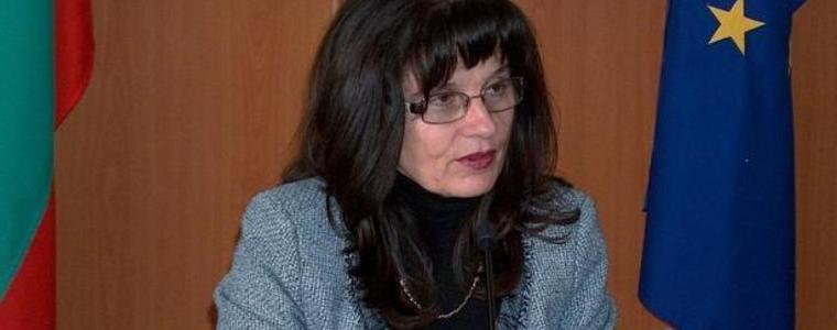 Областният управител д-р Маргарита Новоселска поздравява всички служители на държавната администрация по случай днешният  Ден на служителя в държавната администрация