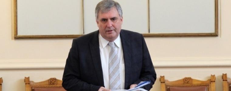 Пенсионната реформа на Калфин мина на първо четене в парламента 