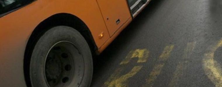 Автобус счупи крака на жена