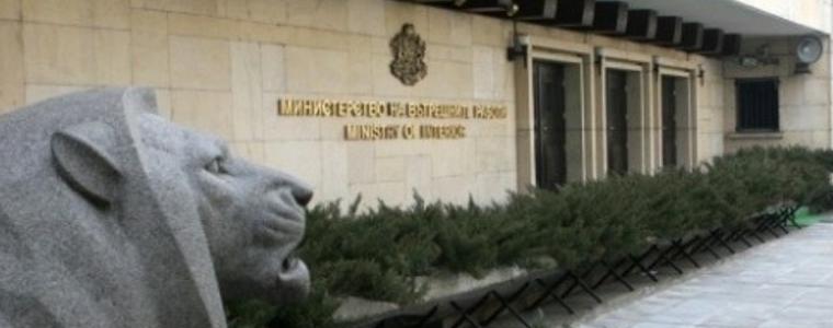 Режат заплатите при пенсиониране за военни и полицаи 