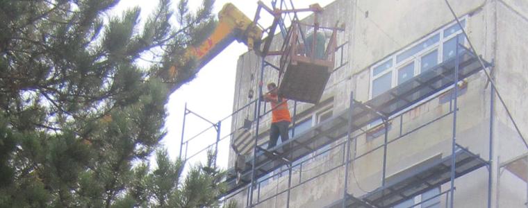 Активно санират блоковете в Тервел