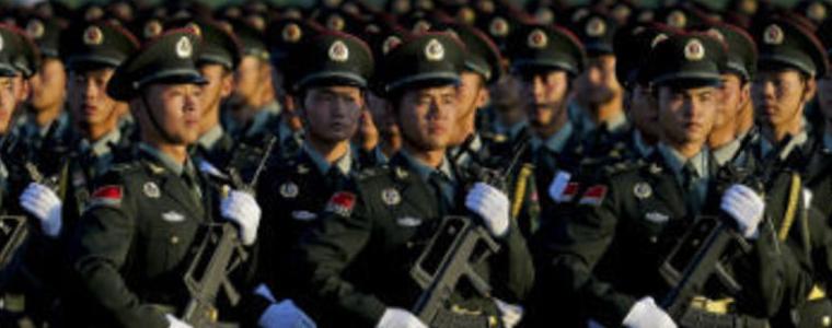 Няма да навредим на никого, обяви Китай на грандиозен военен парад
