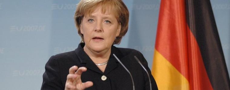 "Шпигел": Меркел слага край на бежанския хаос