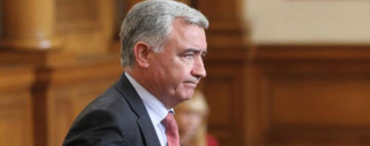 БСП и "Атака" поискаха оставката на военния министър