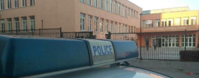 И тримата пострадали при нападението в сливенско училище са в стабилно състояние.