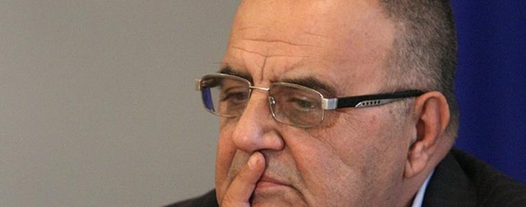 Не сменям кон за кокошка, каза Б. Димитров по повод искането на Вартоломей