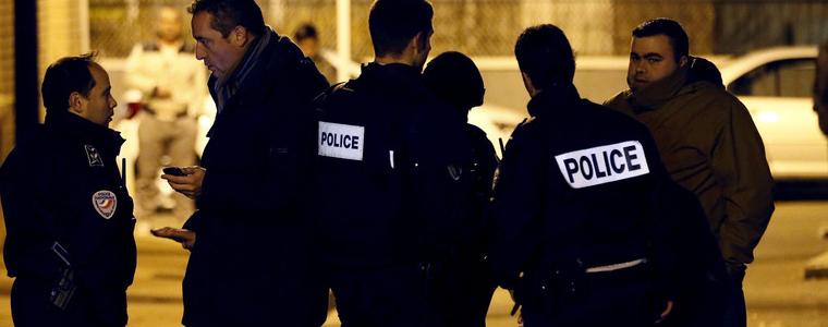 Откриха пояс с експлозиви в парижкото предградие Монруж