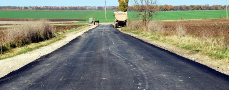 Приключи планираната рехабилитация на общинска пътна мрежа в Тошевско за 2015 година