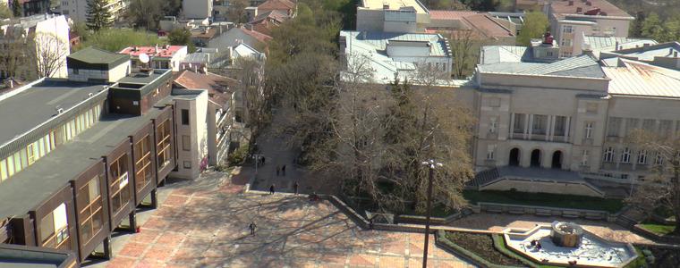 До Коледа Добрич трябва да светне във всяко отношение