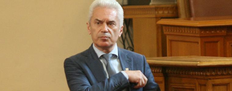 Две искания за снемане на депутатския имунитет на Волен Сидеров са постъпили в НС