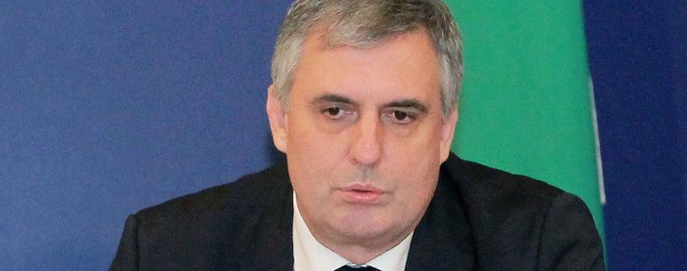 Калфин е скептичен за отпадането на надбавките за стаж
