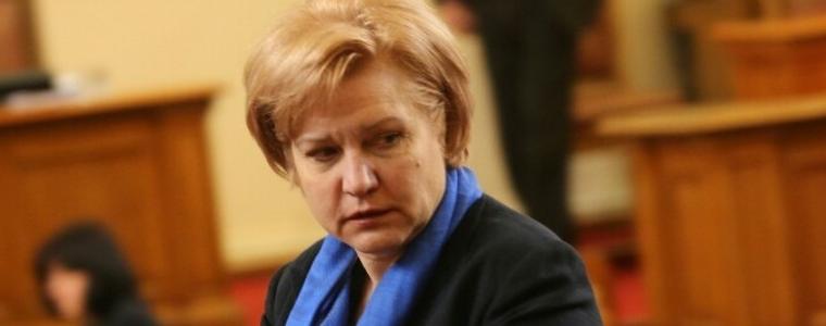 И шефът на бюджетната комисия е против данък "вредни храни"